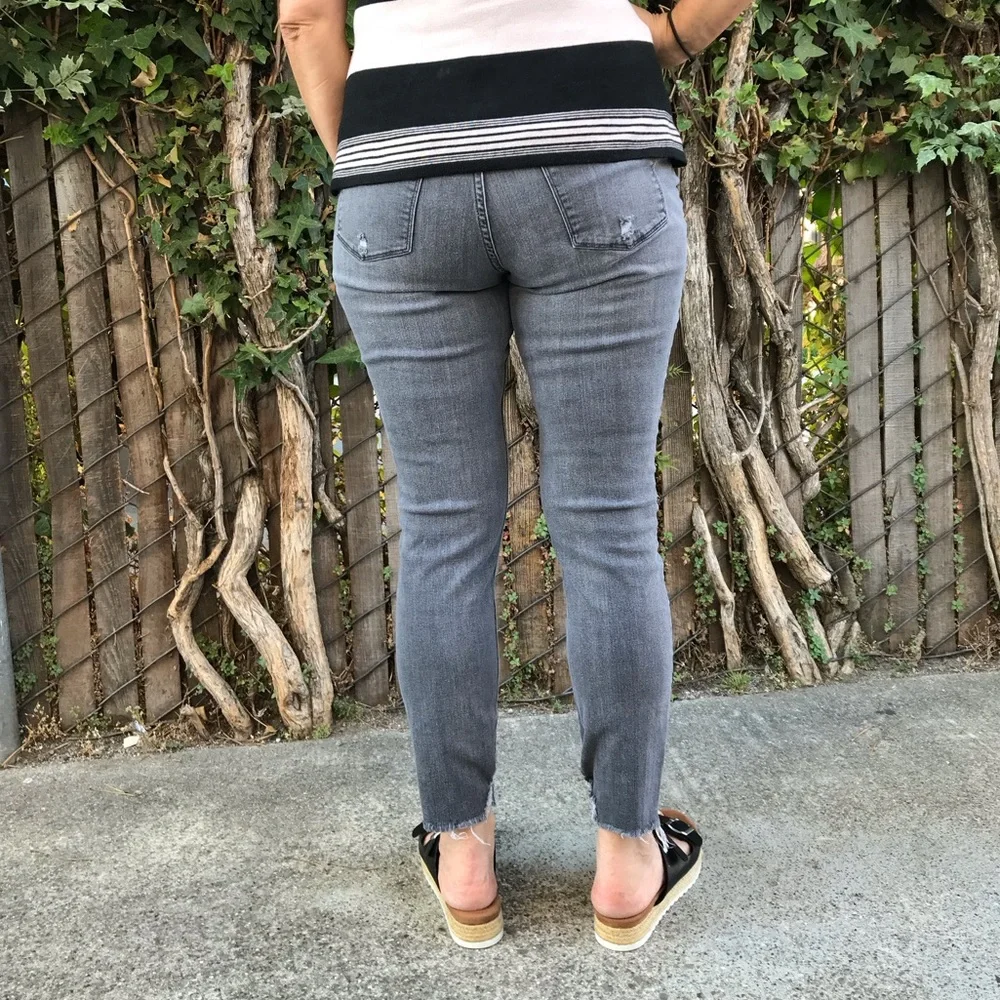 Universal Thread High Rise Skinny Jean - Picture 4 of 16